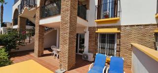 Homes of Spain, Al Andalus Residencial JA Apartamento bajo en frente piscina, WIFI - Playas de Vera - 4