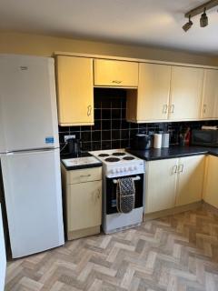 Quiet, Sleeps 12, 2 bathrooms, Lots of parking, KIA 2 - Nottingham - 9