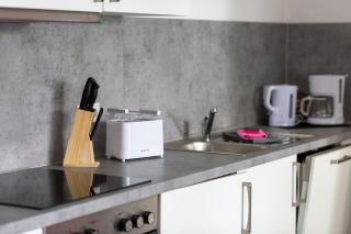 BEST STAY moderne Stadtwohnungen in Hünfeld - Küche, Schlafsofa, Terrasse oder Balkon WLAN Smart TV - 2