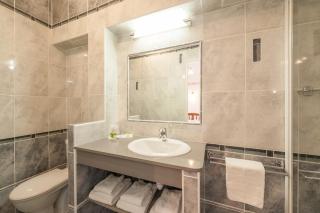 Logis Grand Hotel Bain - Comps-sur-Artuby - 9
