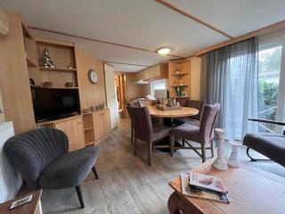 Gezellig 4-Persoons Chalet met Sfeervolle Tuin - Epe - 7