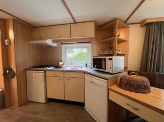 Gezellig 4-Persoons Chalet met Sfeervolle Tuin - Epe - 3