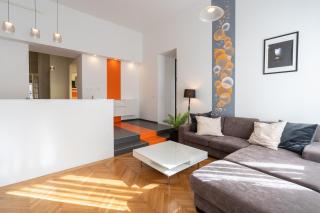 Bright Two-Bedroom Home by the New York Palace - Budapest - 9