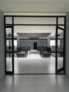 Luxurious Living at SkyPark One - 6