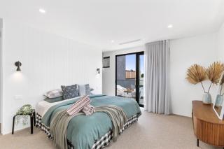 Riverside Luxe- Brand New, 50m to river, 3 bedroom, pizza oven! - Ocean Grove - 3