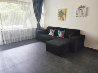 Ferienwohnung Schöne Wohnung 2d-Gebäude mit Mini-garten - Schönwald - 2