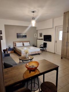 Lia's luxury apartment - near airport - Koropi - 9