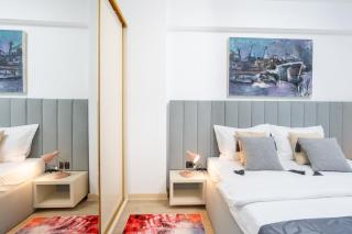 OZI Apartment in Infinity Beach Resort - parking - Mamaia - 2