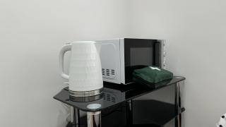 Room with en-suite facilities - 9