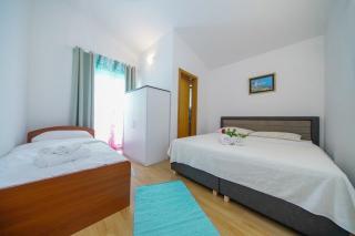 Apartment Platanus - Makarska - 1