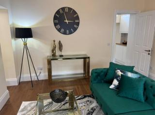 Glasgow Central Paradise - Spacious 3- Bed House - 5