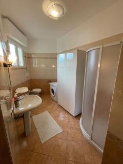 Luminosa casa con posto auto in Versilia a 5 min dal mare - 8