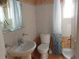 Ari's Apartment 2 - 5