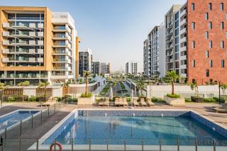 Captivating 1BR Apartment in Azizi Riviera 20, Al Merkadh by Deluxe Holiday Homes - Dubaï - 5