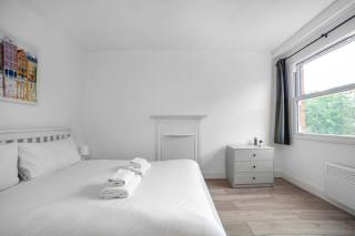 Stylish Stay 2-bed by Tower of London - Londra - 3