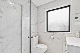 Ventura Delight Townhouse with Parking and Patio - Auckland - 7
