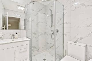 Ventura Serenity Townhouse with Parking and Patio - Auckland - 6