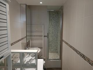 Studio pour 3 personnes à 1 station de métro de Paris - 9