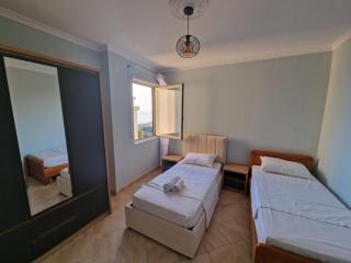Seaview luxury apartment Durres - 2