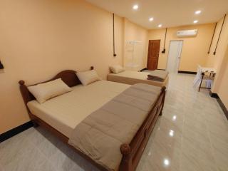 PuengLuang Hotel - Damnoen Saduak - 7