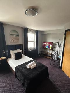 Bay view rooms at Mentone Hotel - Weston-super-Mare - 2