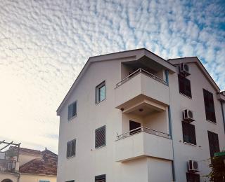 Sunshine Apartment - 1