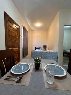 Modern 1-bedroom Apartment with Full-Bed - Sibulan - 3
