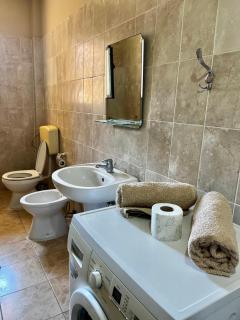 Beachfront Escape Family Apartment 401 - Durazzo - 1