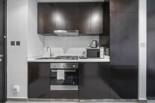 Modern Studio I Merano I Close to Metro and Canal - Dubai - 7