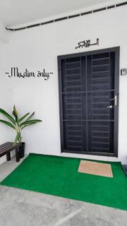 ZDQ Homestay - Kampong Padang Keladi - 1