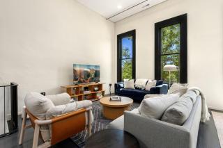NEW! Modern Scandinavian Loft in Old Town Square - 8