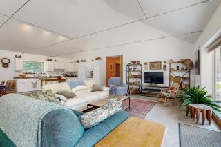 Secluded 2 BR Cottage with Private WandD, WiFi and Patio - 8