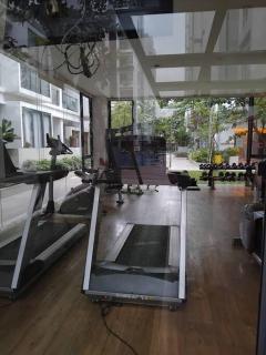 Chic n Spacey 3BR apartment at the Rosebay - Surabaya - 8