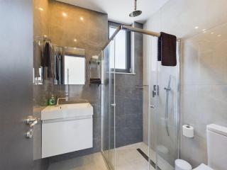 Modern Apart only Steps from Beach - Larnaca - 8