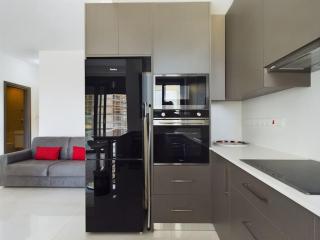 Modern Apart only Steps from Beach - Larnaca - 6