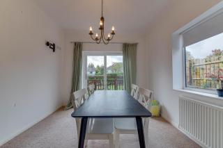 3BR Detached Bungalow with Parking - Stannington - 4