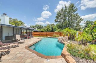 Tranquil Oasis 4BR Pool Home - 5