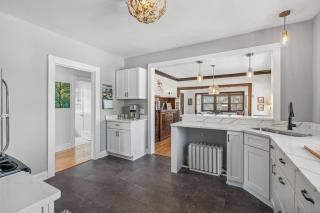 Sky Apt in Majestic MPLS Duplex - Minneapolis - 5