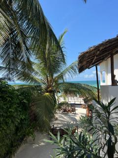 Helwas Zanzibar Beach Hotel - Bwejuu - 9