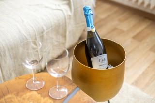 Rooftop Flower Power Apartmant - 5