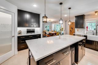 Expansive Fontana Home Less Than 2 Mi to Geneva Lake! - Lake Geneva - 3