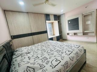 Stylish Duplex Lake View 3Bhk flat with Terrace - 6