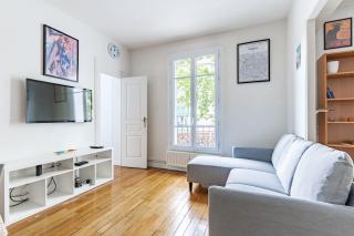 Stunning Parkview Apartment close to Paris - 0