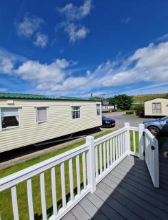 Cozy 2 Bedroom Static Caravan in Clarach Bay , Aberystwyth - 5