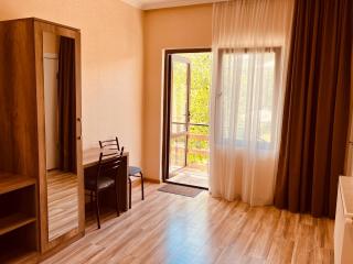 Soso Burduli's Guesthouse - Kazbegi - 3