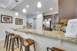 7 Mi to Disney Davenport Townhome with Patio and Pool - Kissimmee - 4
