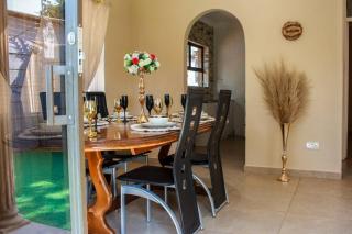 Little Oasis Self Catering Cottage - 2