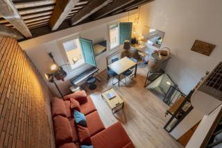 Apartamento dúplex en el Barri Vell, Girona - 0