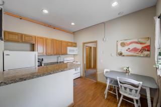 Dewdrop Condo - Spacious Studio For 2 By Beach! - Pepin - 8