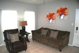 Coronado 204 next to beach access - 4